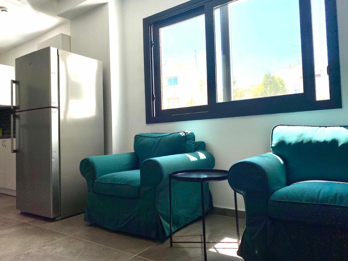 Urban Habitat Capsule Beds Hostel Nicosia